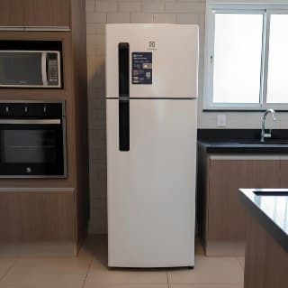 Geladeira Electrolux Frost Free 320L Duplex TF38 Branca 220V
